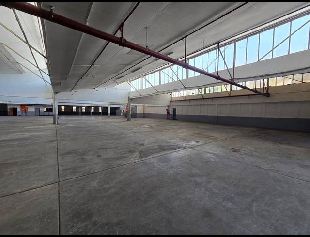3,762M² WAREHOUSE TO LET IN BENROSE